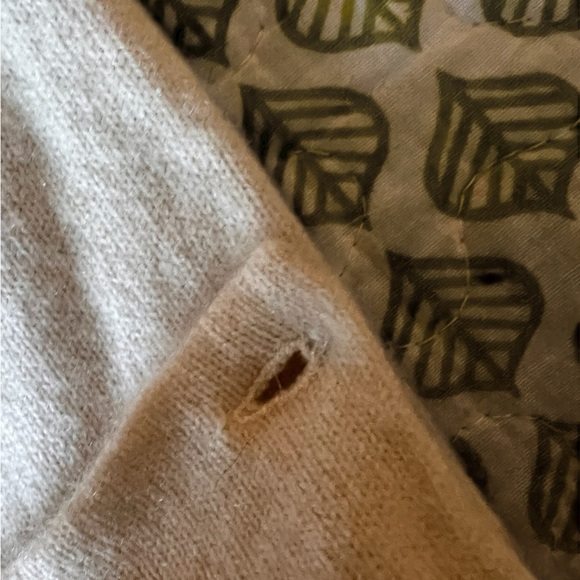 Don Rakow Vintage Ruffled Cashmere Cardigan - Picture 7 of 7